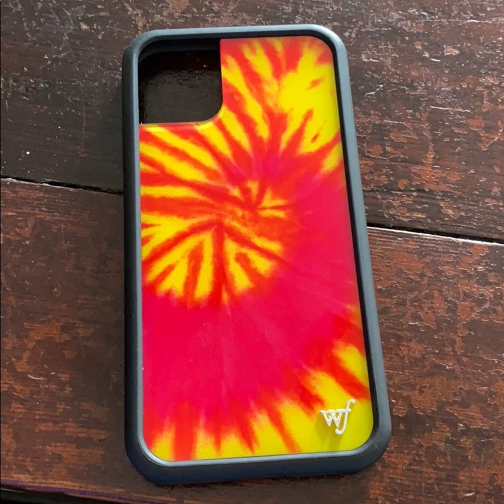 Wildflower tie dye iphone 11 case
